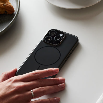 Achterkant van het Beats-hoesje met MagSafe-compatibiliteit